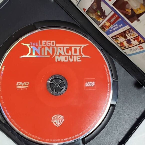 The LEGO Ninjago Movie (DVD, 2017) Warner Bros Animated Action-Comedy – Complete - Picture 2 of 3